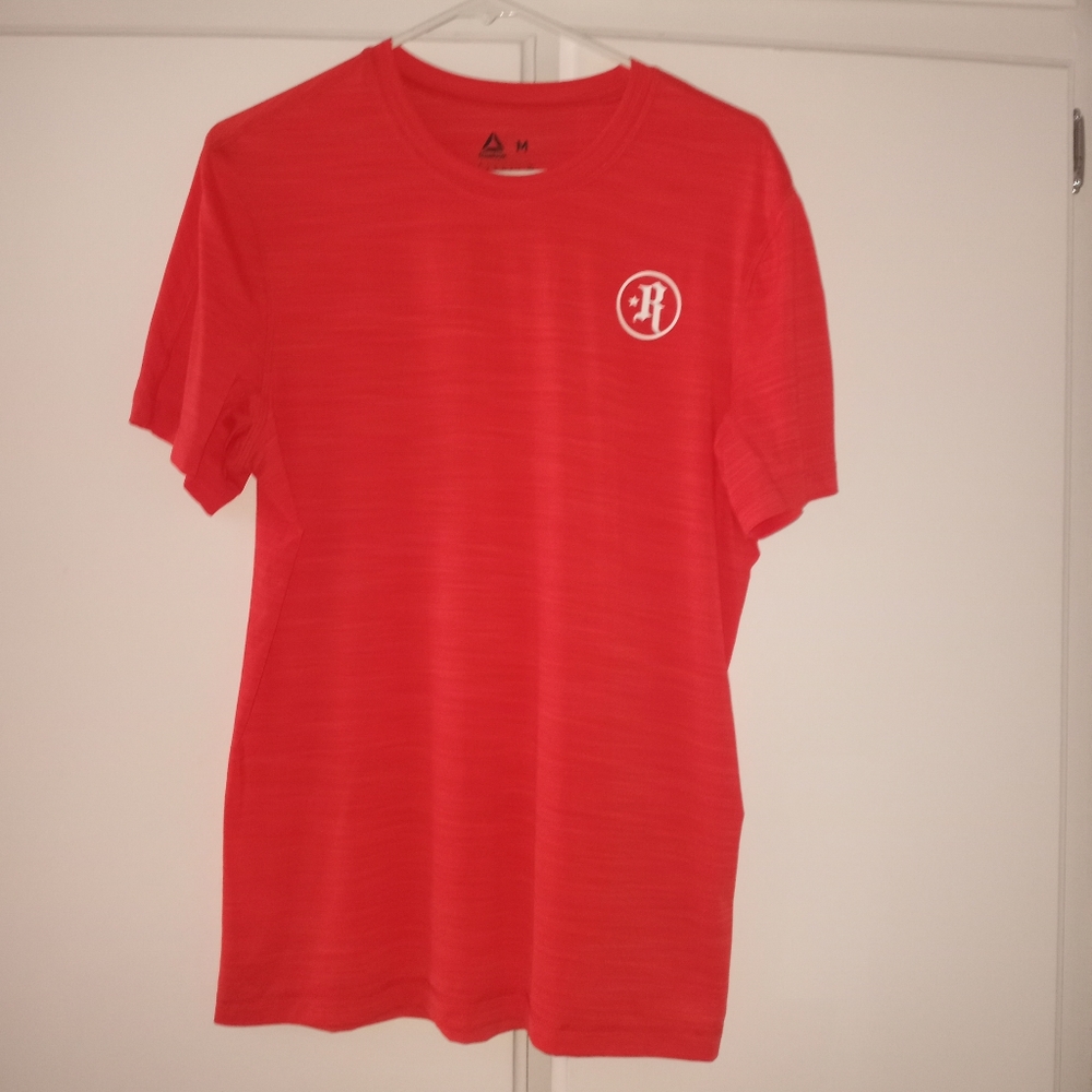 NWOT Mens Reebok  T shirt